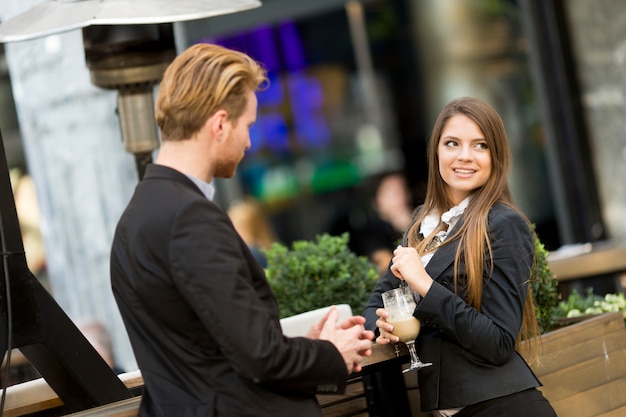 Business people drinking coffee