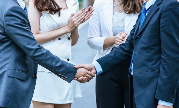 Деловые люди Handshake.success Бизнес.