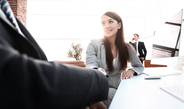 Business people shaking hands with each other