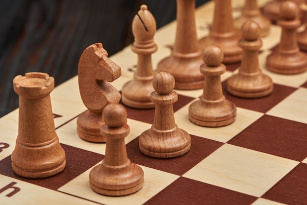 Photo business strategy concept with chess figures