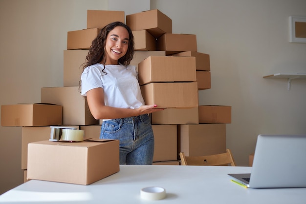 business woman entrepreneurial success sales online parcel delivery