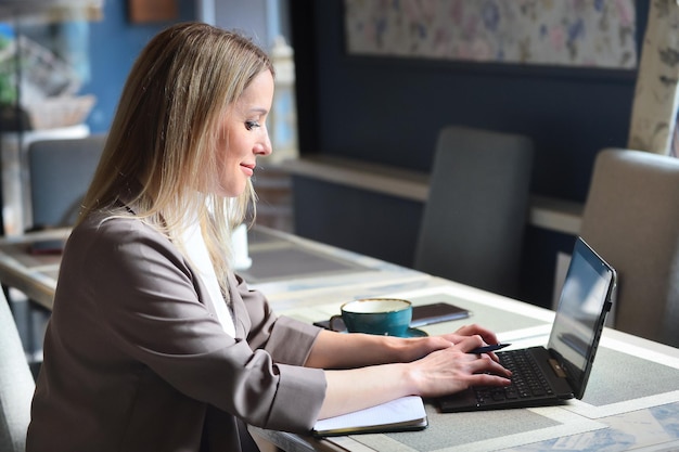 Business and woman Work online in an informal setting