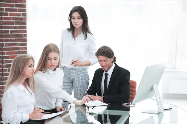 Businessman discussing with the business team contract terms