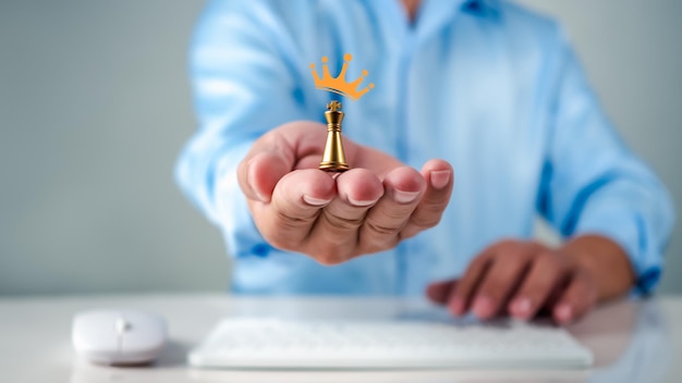 Photo businessman holding a king fighting represents concept of competition and strategy adjustment