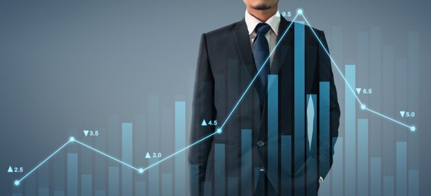 ビジネスマンの計画グラフの成長とチャートの肯定的な指標の増加