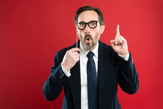 Photo businessman in suit. morning grooming. business male fashion. business couch. mature hipster with beard. bearded man. formal fashion. brutal caucasian hipster with moustache. idea.