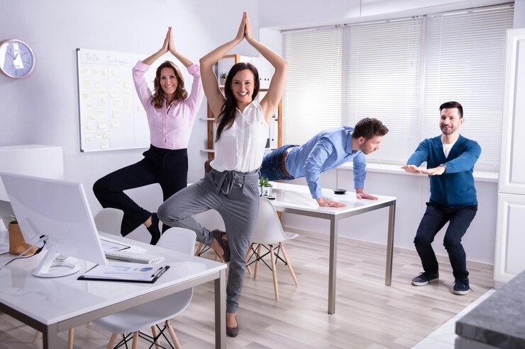 Photo businesspeople doing yoga