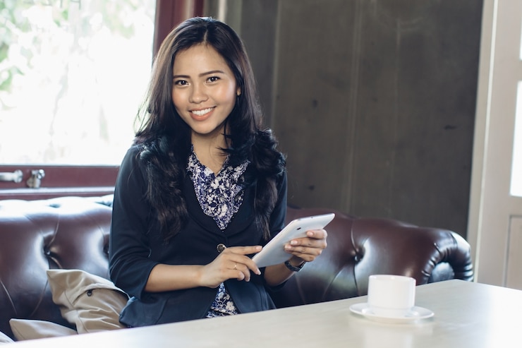 Photo businesswoman on a coffee break