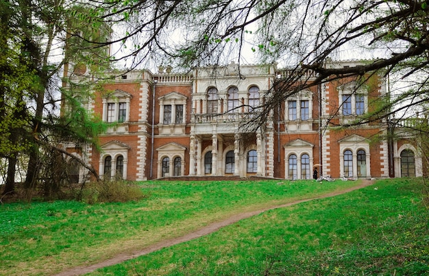 Bykovo, Manor in Bykovo, Vorontsov-Dashkov Manor, verlaten landhuis, verlaten gebouw