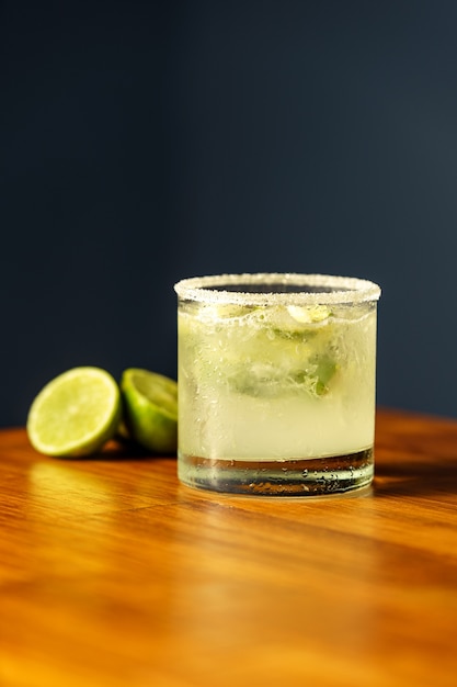 Коктейль Caipiroska.