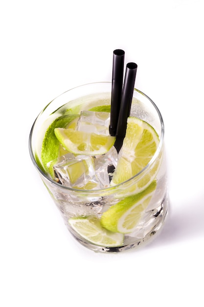 Caipiroska coktail in glas