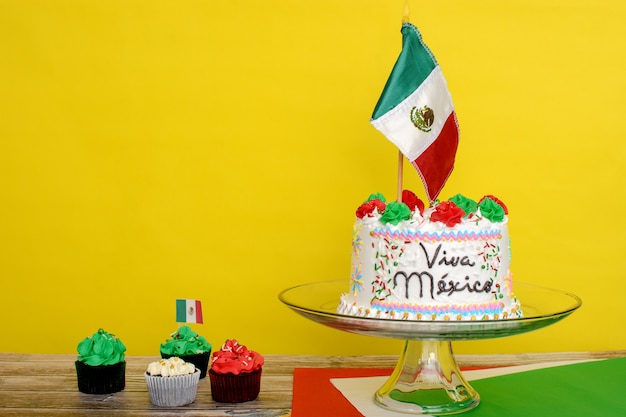 Foto torta per celebrare il giorno dell'indipendenza in messico