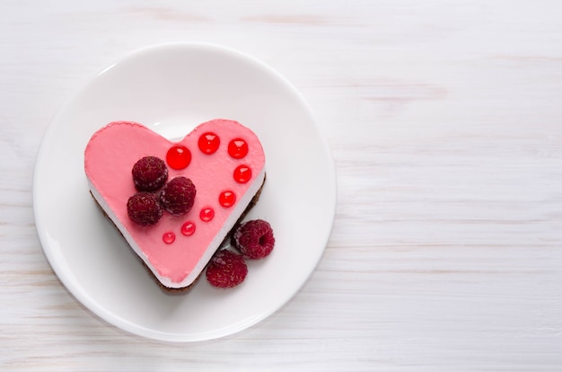 Cake in the form of heart