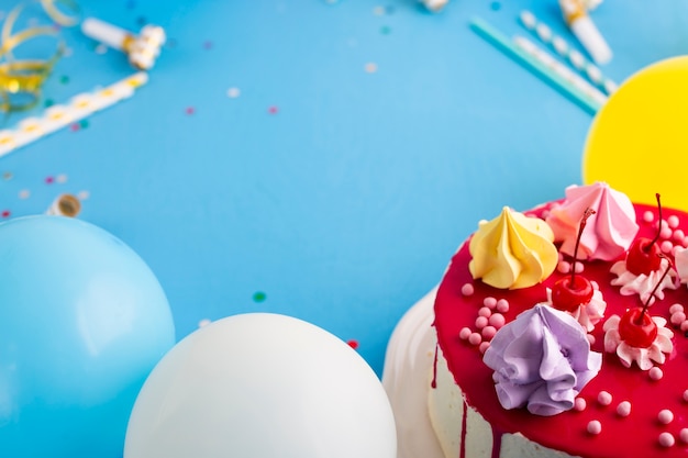 Foto cake met ballonnen en kopie ruimte