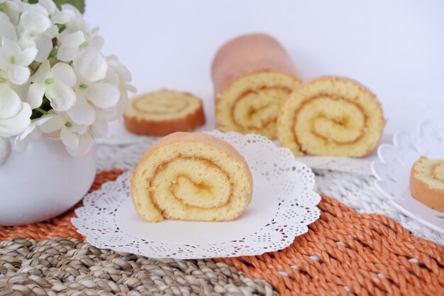 Foto torta con deliziosa marmellata di ananas come sfondo