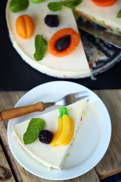 Cake with marmalade fruits