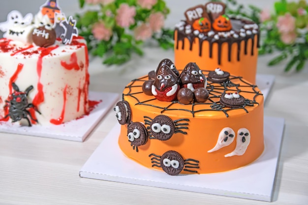 Photo cakes with witch halloween decoration front view