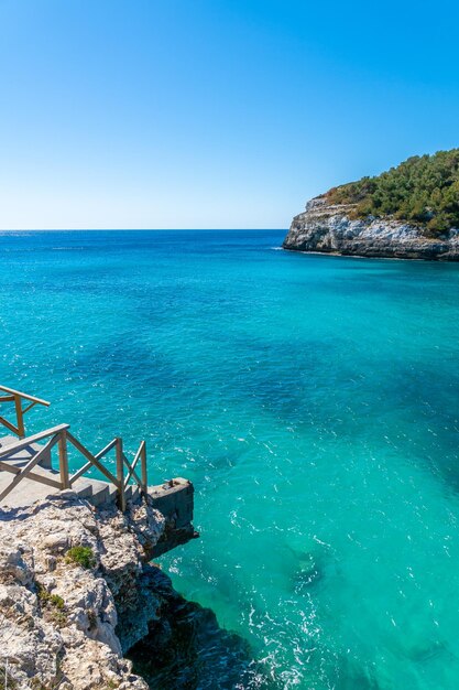 Foto cala mendia vakantie zomer trappen naar het strand