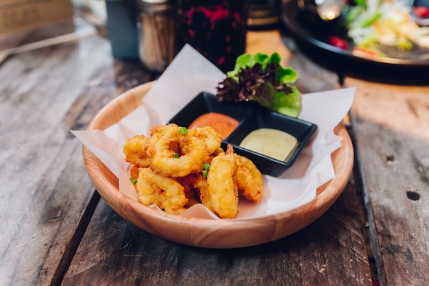 Calamari (Deep fried squid) served with mayonnaise and thousand island.