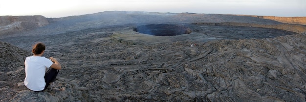 写真 erta ale 火山のカルデラ
