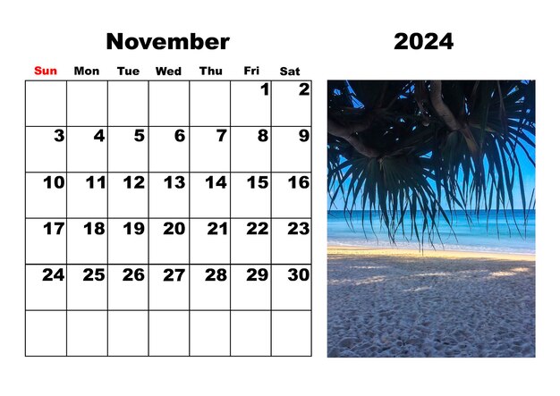 사진 2024년 11월의 달력과 바다의 사진