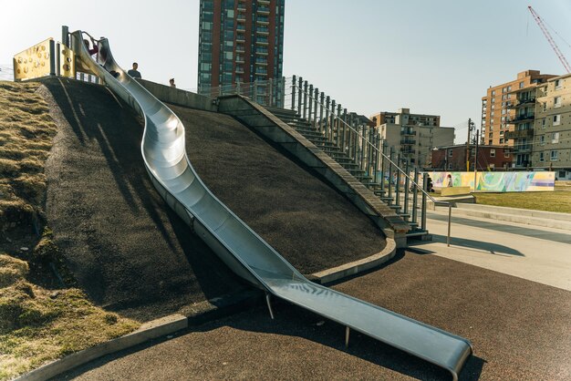 Foto calgary canada playground in un giorno di sole maggio 2022