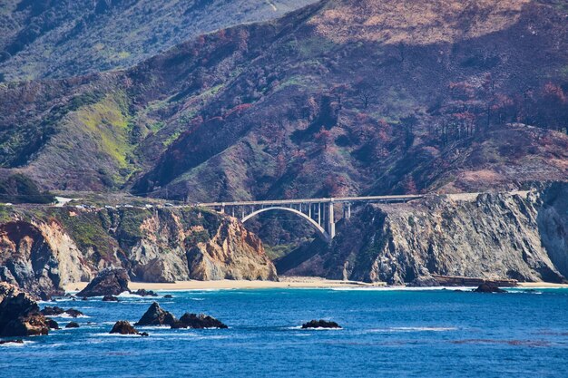 Калифорнийское шоссе Один мост Биксби на берегу океана