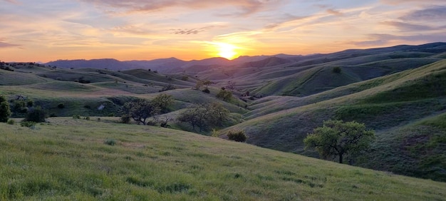 カリフォルニア渓谷の美しいパノラマ