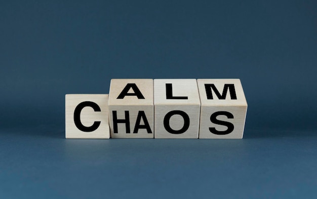 Calm of Chaos Cubes vormen de woorden naar keuze Calm of Chaos