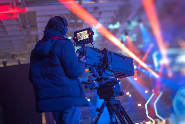 Cameraman op de set van een tv-programma