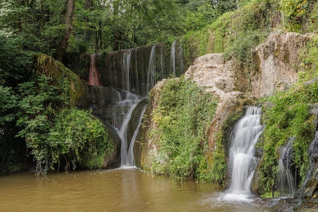 Can Batlle natuurlijk zwembad in Santa Pau Girona