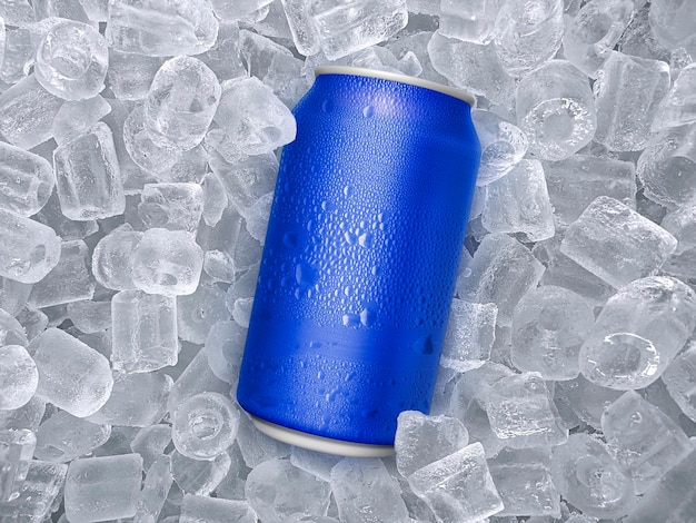 Photo can of cold beverage ice cubea of juicy summer refreshing drink