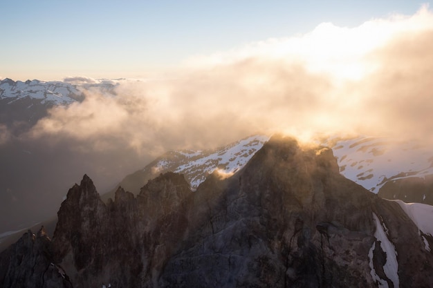 Canadese Berglandschap Luchtfoto Natuur Achtergrond