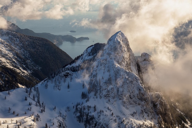 Canadese Natuur Achtergrond Luchtfoto Bergen