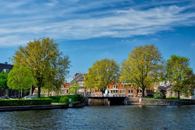 Canal in Haarlem, Nederland