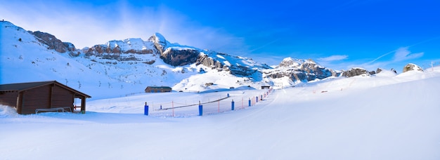 Candanchu-ski in Huesca op de Pyreneeën Spanje