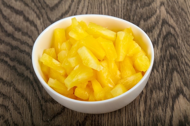 Canned pineapple