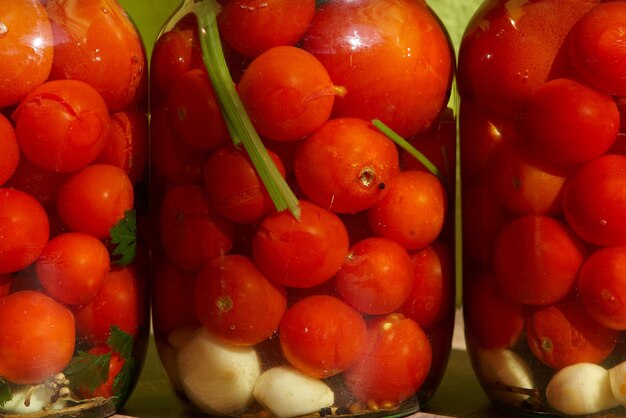 Canned tomatos