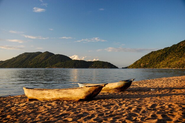 Photo canoes on lake malawi