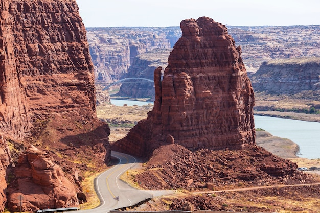 Canyon del fiume colorado