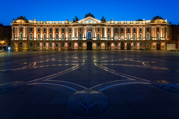 Il capitole o municipio è l'amministrazione comunale della città di tolosa in francia