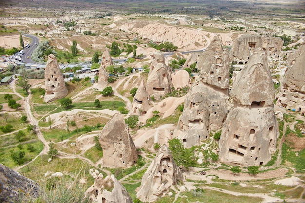 Cappadocia città sotterranea dentro le rocce, la vecchia città di pilastri di pietra.