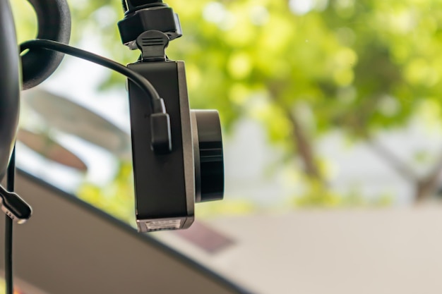 交通安全を運転するための車のCCTVカメラビデオレコーダー