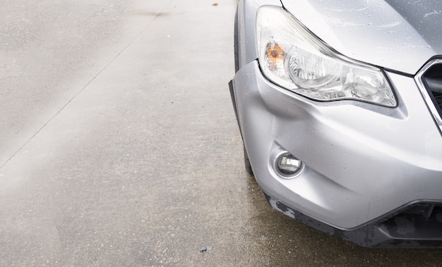 Photo car silver color crash damage bumper breakdown accident