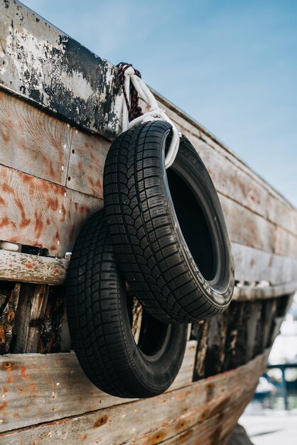 Photo car wheels on the abandoned rusty ship