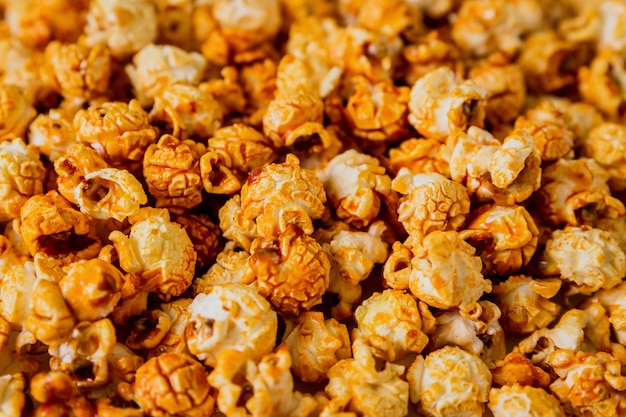 Sfondo di popcorn al caramello