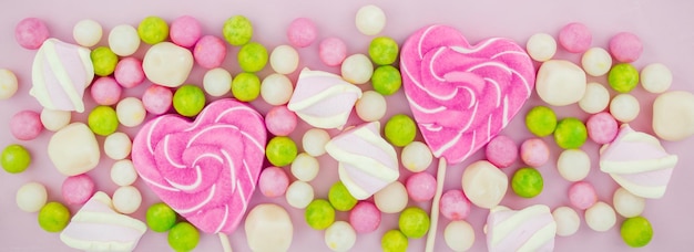 Карамель в форме розового сердца с днем святого валентина яркие конфеты и мармелад