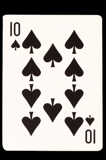 азартные игры карта 10 пика изолирована на белом фоне