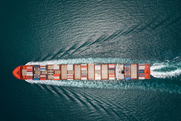 写真 貨物コンテナ船全速力海上輸出入商工業物流物資