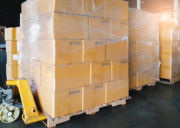 Cargo shipment boxes. Manufacturing and warehousing.